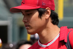 時価最高1400万円！大谷翔平の「お宝サイン」をゲットするには「観客少な…