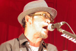 吉川晃司と奥田民生が新ユニット結成、還暦ビジュアル＆MV公開で歓喜の