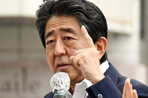安倍元首相銃撃事件で懸念される「100人規模だった派閥の分裂」と「“模倣…