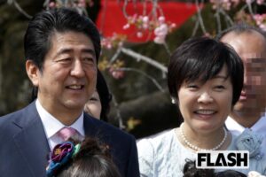 安倍元首相の死去から1カ月で心ない批判が蔓延…“手のひら返し” に昭恵夫…