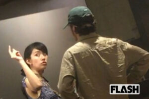 浅野忠信が再婚！　本誌が撮っていた「18歳年下女優妻」中田クルミとの「デ…