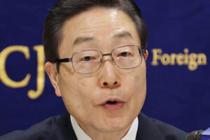 旧統一教会はなぜ創価学会のように独自政党を持たなかったのか？　じつは「独…