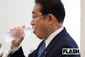 国葬参列者「5時間」水だけ食事なしに「苦行のよう」「罰ゲーム」の声…スマ…