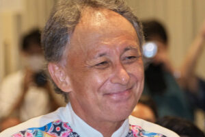 玉城デニー沖縄県知事「自衛隊を増強するなら米軍減らせ」に賛否両論「昔から…