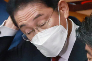 岸田首相「首相動静」登場人物ランキングで見えた“聞く力は仲間内だけ“の実…