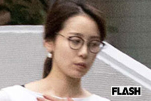 『サンジャポ』良原安美アナ、ミニスカ「美脚」披露…抜群のスタイル武器に過…