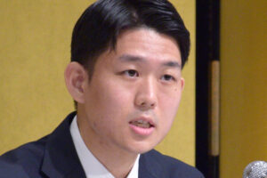 最強の世襲候補”岸信千世に落選危機…選挙活動中に2時間休憩「サボり癖