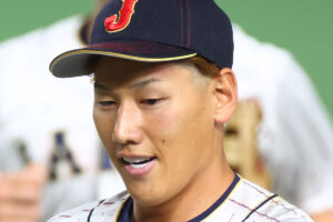 WBCエキサイトシートから捕球を試みた少年が物議【繰り返されるファンによ…