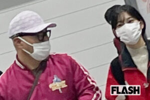 クロちゃん“水ダウ恋人”リチと新大阪駅でツーショット「ビジネスカップル」…