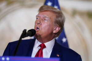 トランプ氏、支持率が急上昇「刑務所からも立候補可能」…専門家が見る「大統…