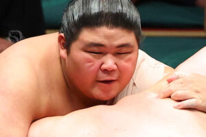 【大相撲】落合 師匠・元白鵬も絶賛する“令和の怪物”に強豪中学の初稽古で…