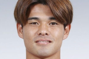 性的暴行の疑いで逮捕のサッカー日本代表 “アスリート一家” の実父が息子…