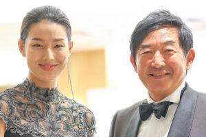 「美しい絵画のよう」すみれ“金銭トラブル訴訟”報道から半年、テレビでは見…