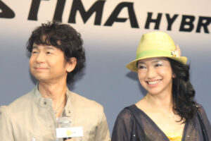 ドリカム吉田美和の19歳下夫がカラオケ番組で驚きの“自ら妻を公表”見事