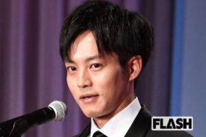 松坂桃李「身長183cm」のはずが「184cm」小栗旬より背が高い!?　…