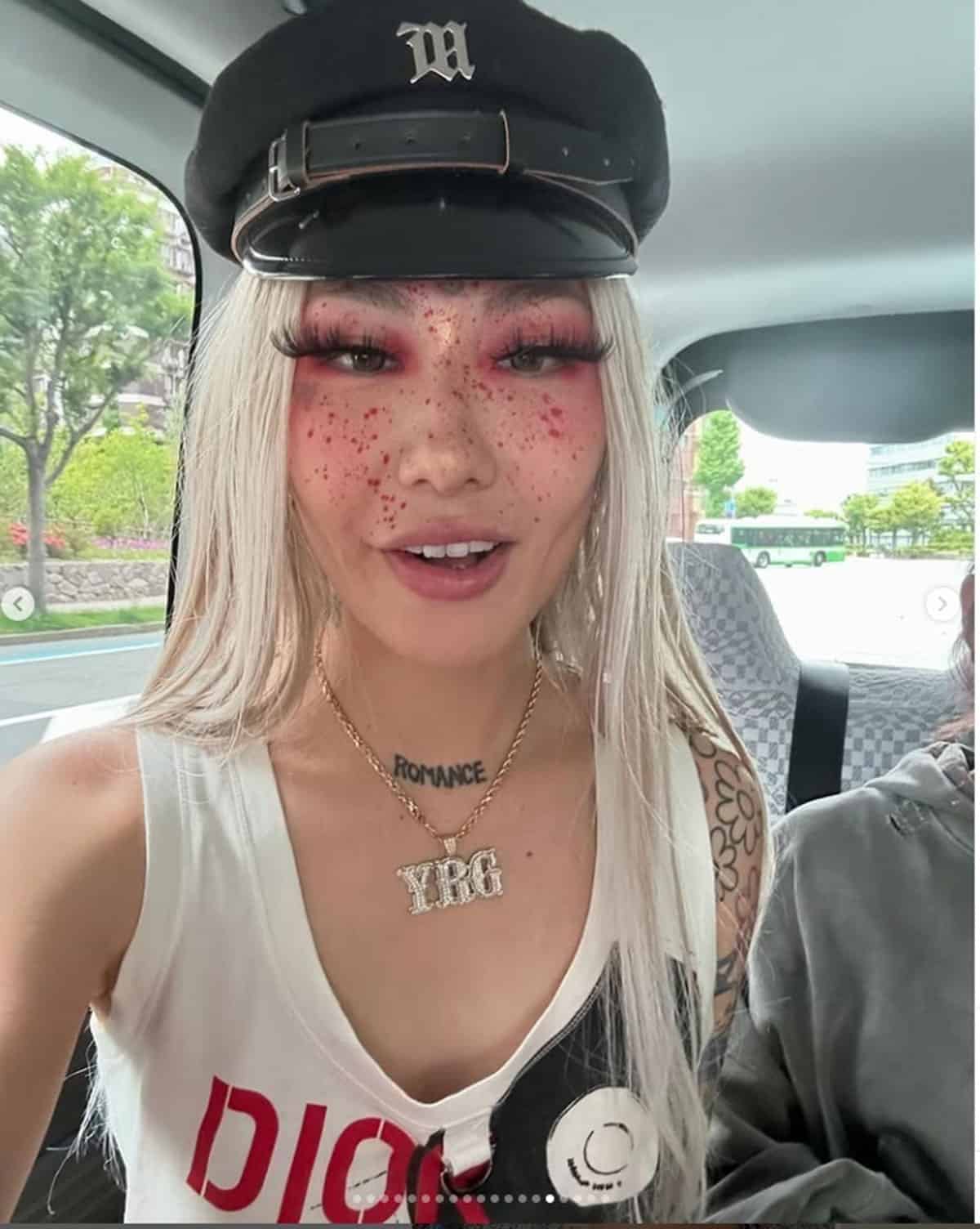 独得なスタイルで人気を得るラッパーのNENE。ちゃんみなやHANAを痛烈批判している（写真・本人Instagramより）