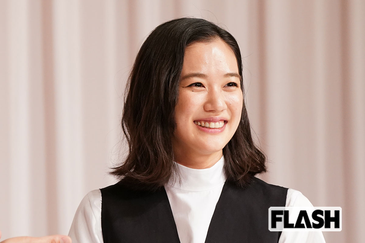 【蒼井優に新たな試練】「角瓶」新CMで“新店主”に大抜擢もネットでは“前任者ロス”…直近では「田中圭」出演でマイナスイメージも