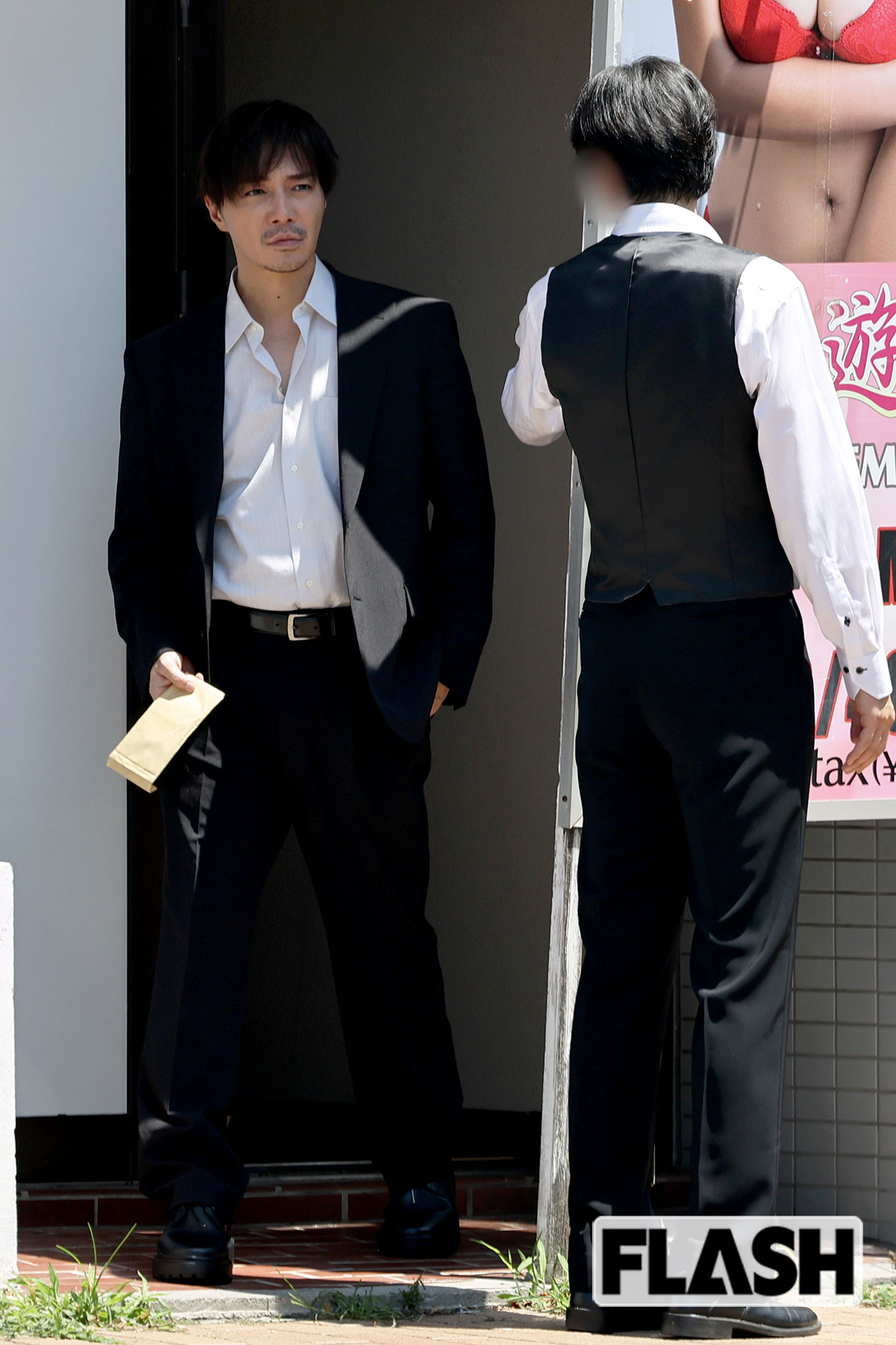 成宮寛貴「ポーカー報道」田中圭の“代役”初日に見せたムキムキワイルド姿! ブランク感じさせぬ演技で高まる『相棒』復帰の可能性