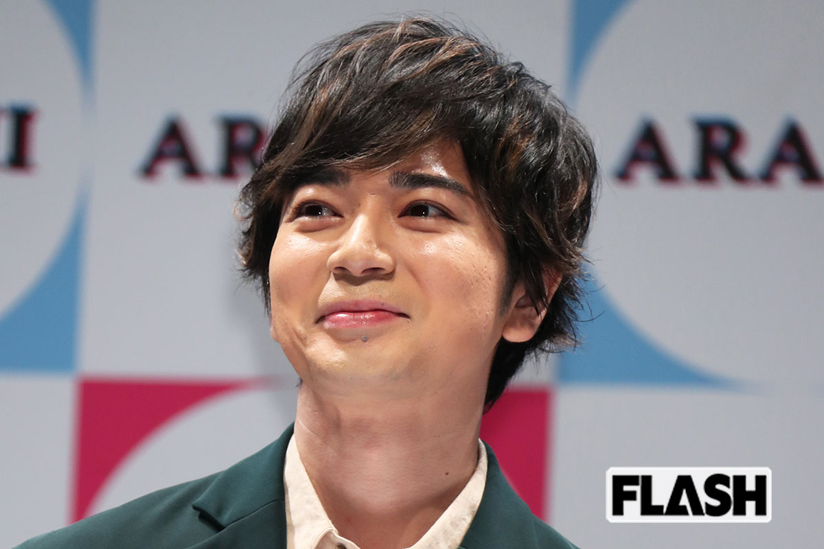 松本潤、“三角関係” 疑惑のセクシー女優が引退発表で広がる動揺…井上真央は “結婚説” 完全否定で注視される「ゴールイン」の行方