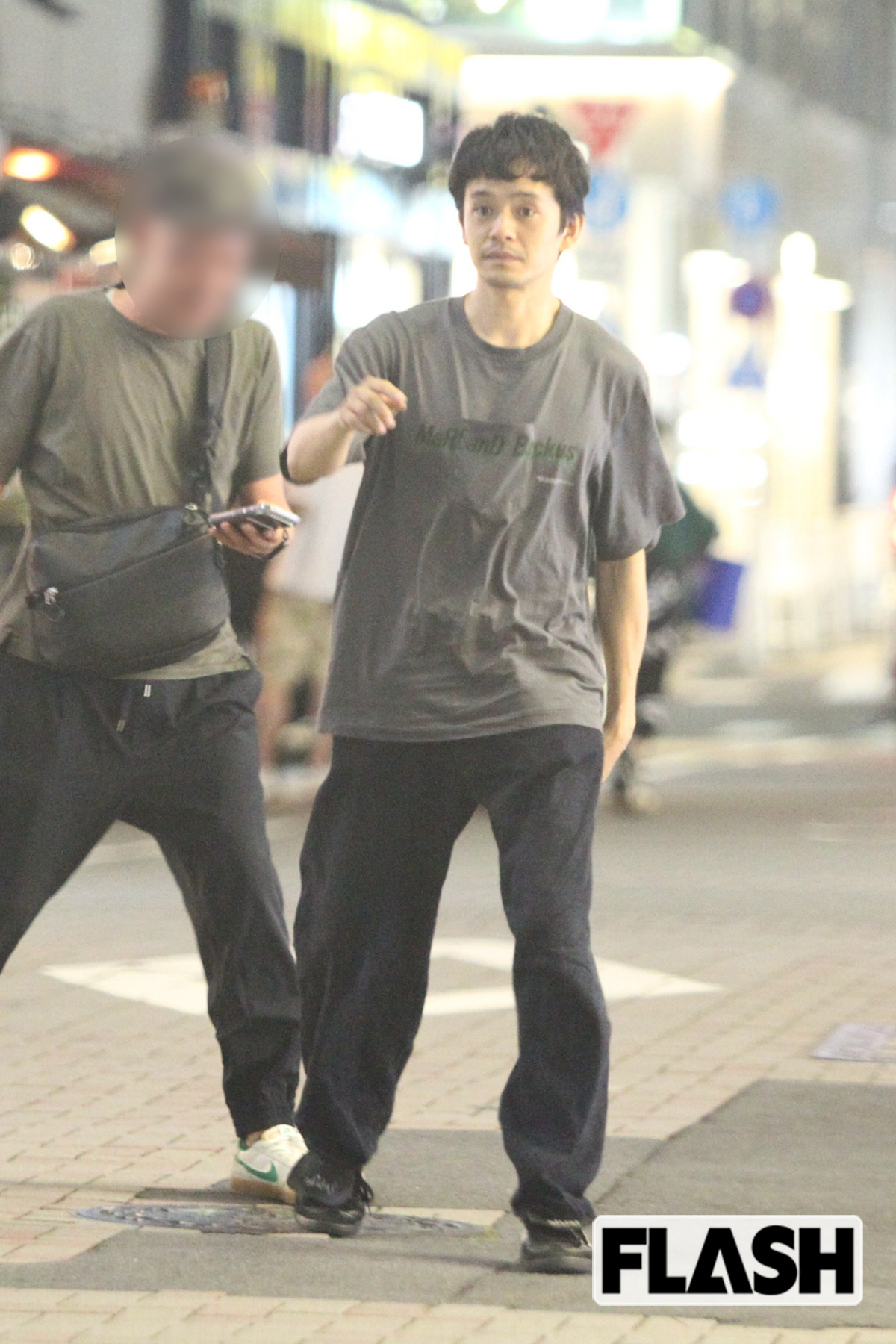女優の河合優実と交際している池松壮亮(写真・金谷千治)
