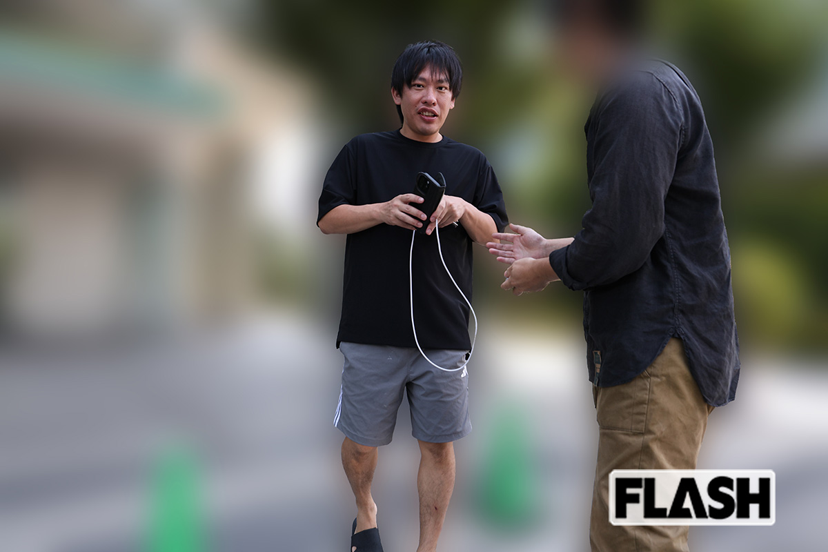 2025年7月24日、いけちゃんの自宅から出てきた箕輪厚介氏に不倫関係なのかを尋ねると、「ちょっと…また連絡します」と言葉を濁した(写真・吉田 豊)