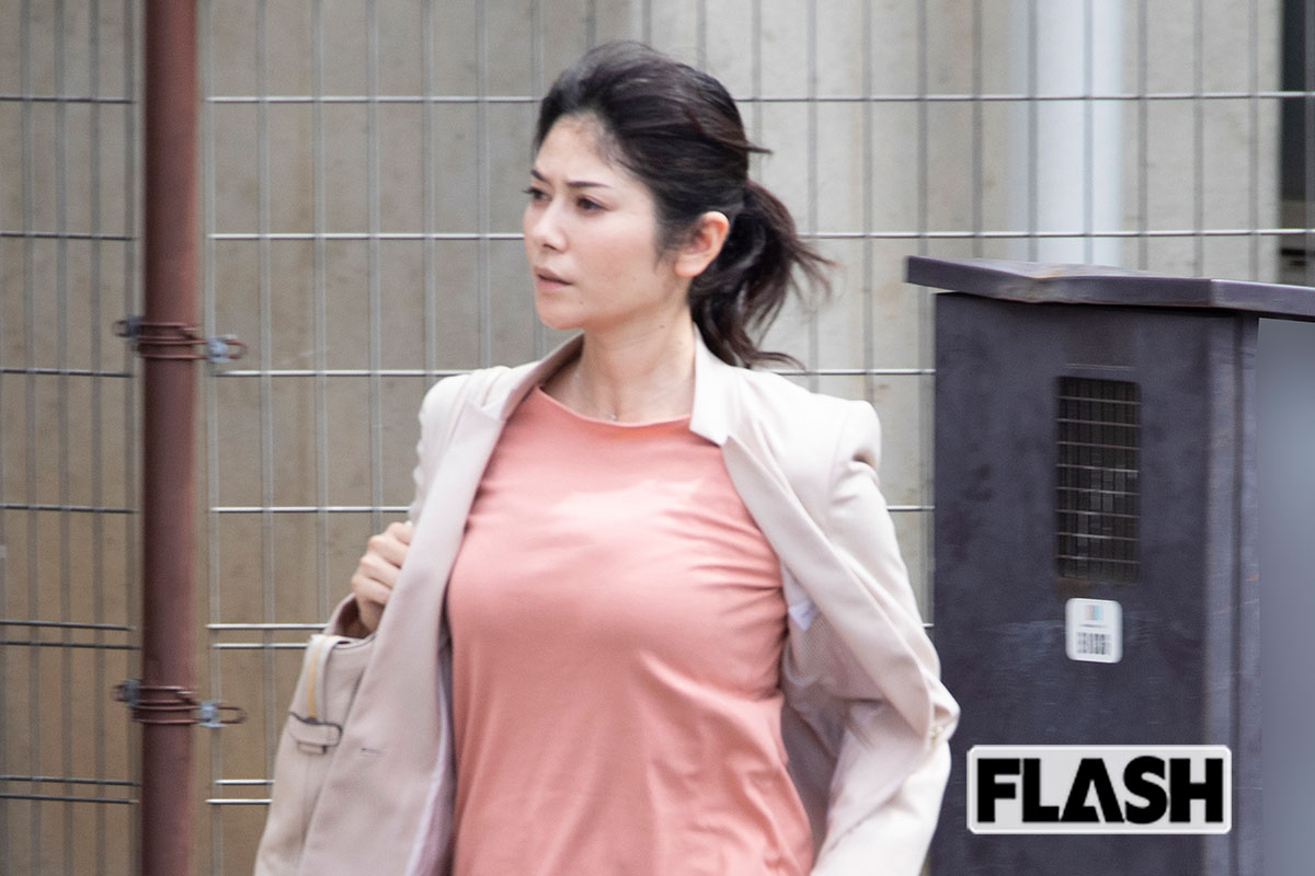 真木よう子、妊娠発表で注目された “16歳年下” イケメンパートナーの素性…「エアガン入院」騒動時も献身サポート