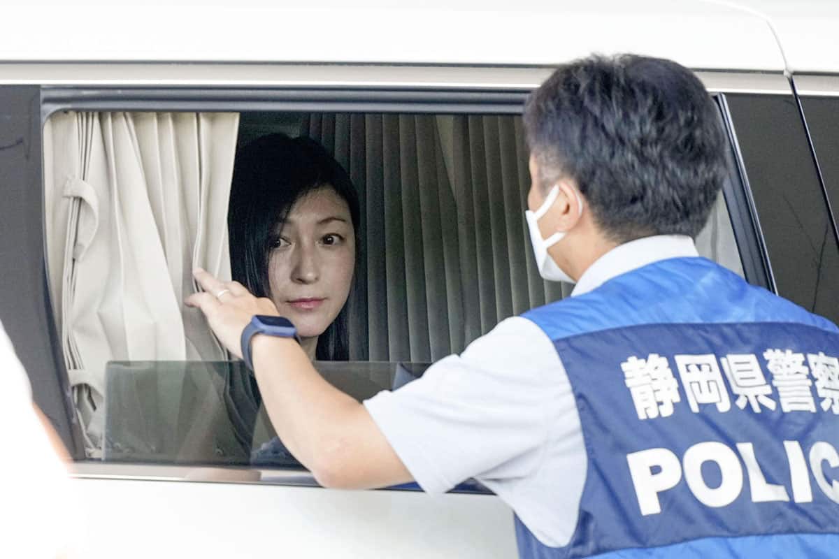 新東名高速での実況見分に姿を見せた広末涼子。美貌が話題となった(写真・共同通信)