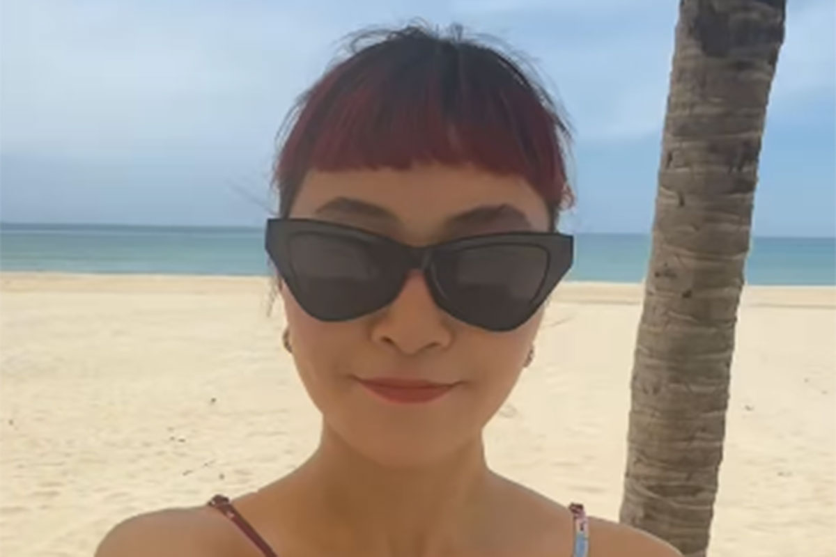 ベトナムのダナンに一人した際にビキニ姿を披露した村上佳菜子（本人のInstagramに7月23日投稿）