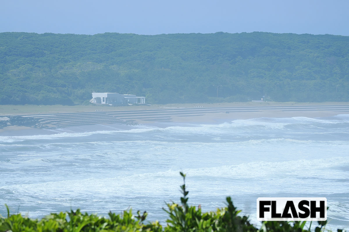 2025年7月30日、千葉県銚子市の犬吠埼灯台周辺では津波が発生していた（写真・梅基展央）