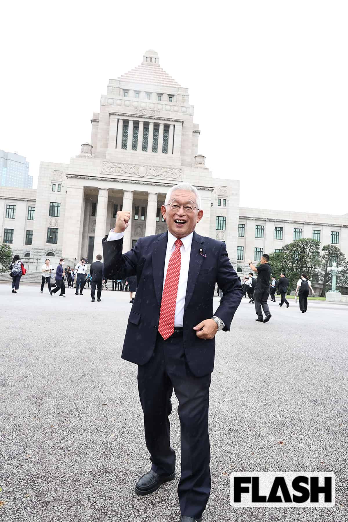 2025年8月1日、参院選挙後初めてとなる臨時国会が召集され、国会議事堂に初登院した泉房穂（写真・長谷川 新）