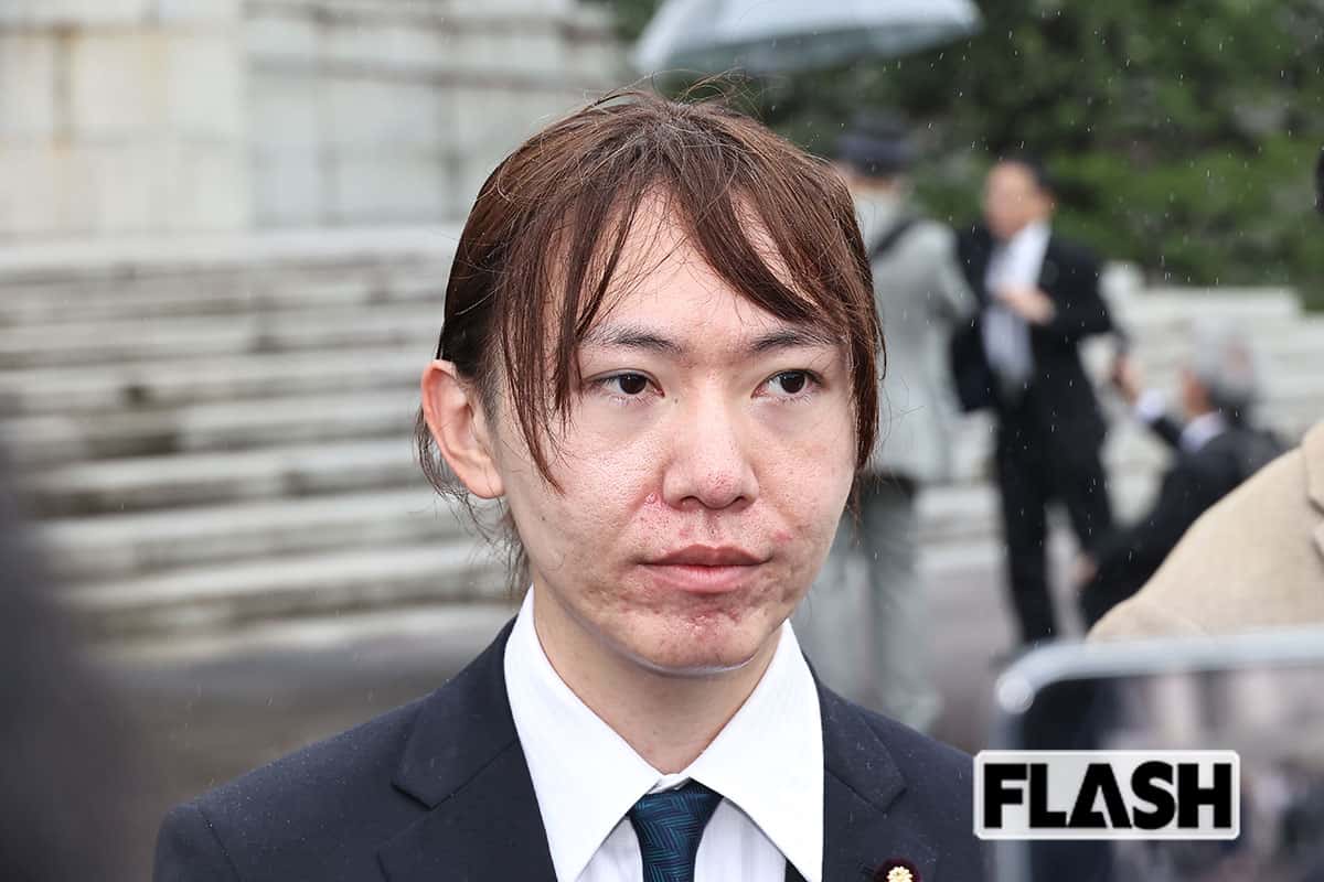 2025年8月1日、参院選挙後初めてとなる臨時国会が召集され、国会議事堂に初登院したチームみらい・安野貴博党首（写真・長谷川 新）