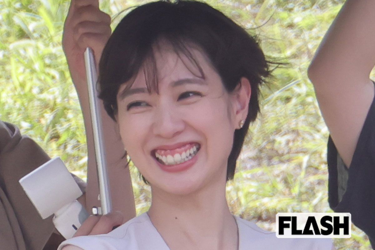 戸田恵梨香、苦悶の表情浮かべ“全力ダッシュ”ロケ目撃！ 出産後初の民放ド…