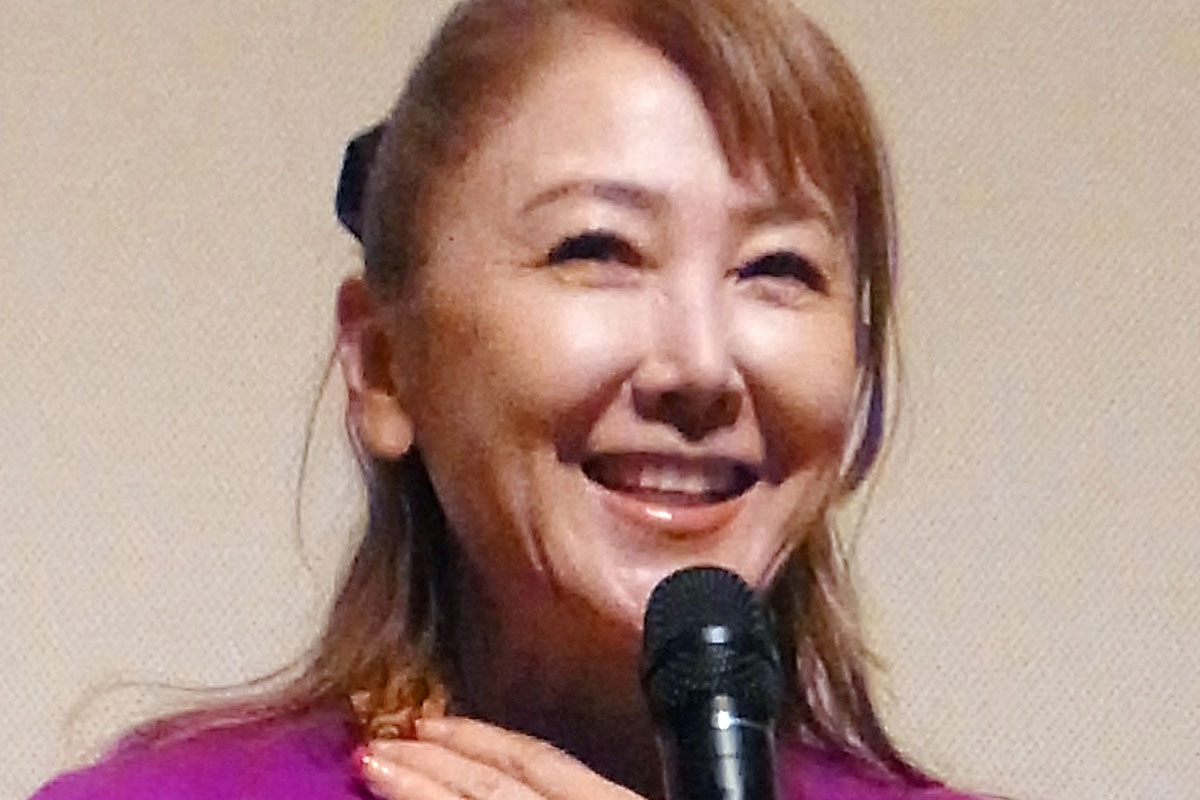 東ちづる「高校3年間の記憶ない」告白にネットで集まる共感…苦しい学生時代…