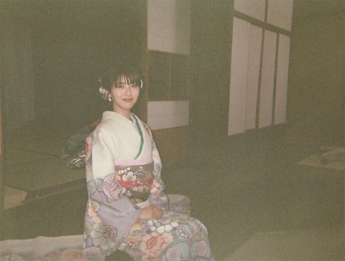 浜辺美波の写ルンですショット(公式Instagramより)