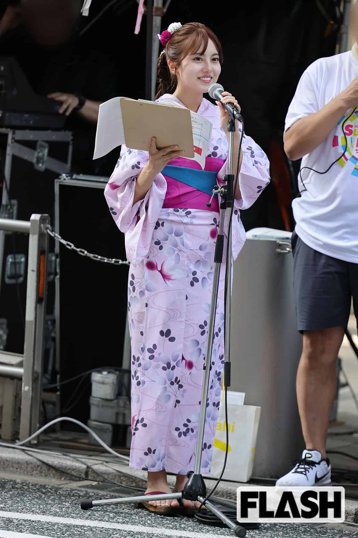 キュートな浴衣を着こなす宮本夢羅アナ