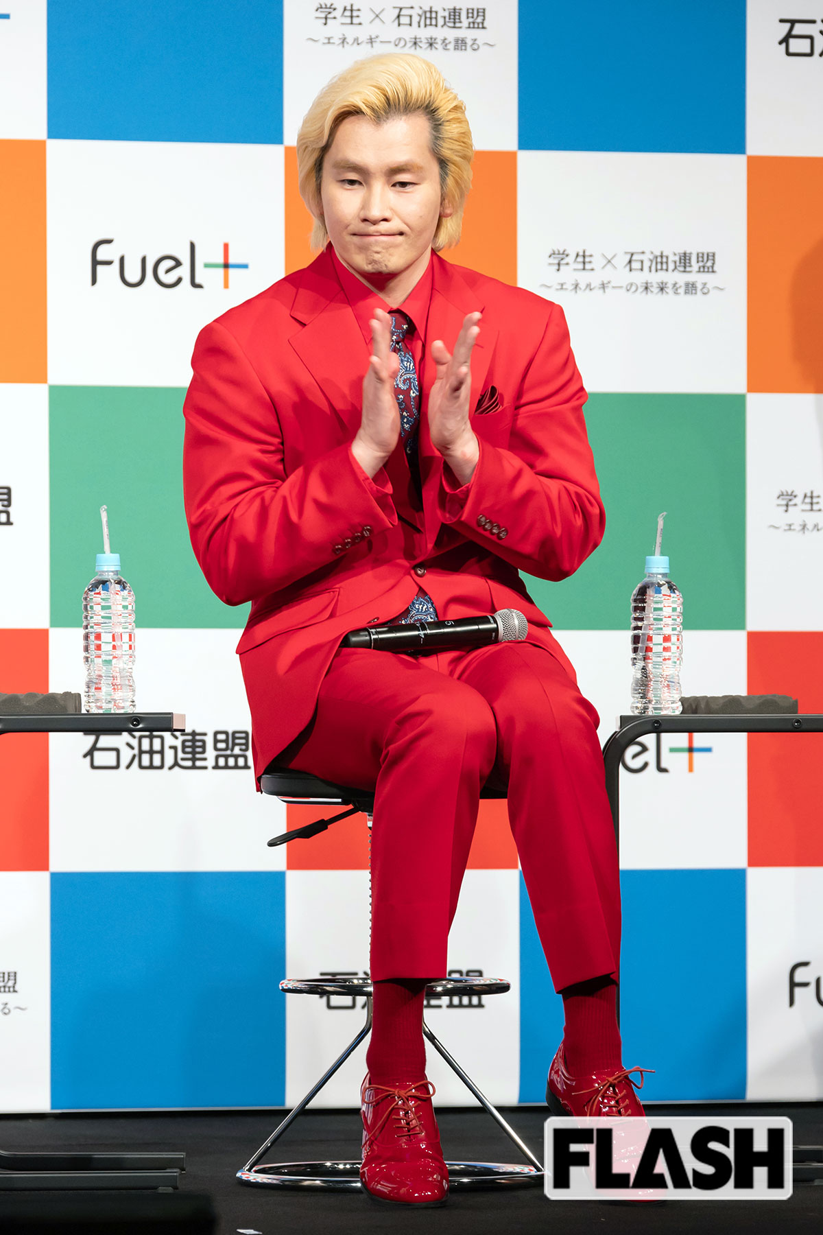 【大卒/大学中退カップル編】3位・合計偏差値138 カズレーザー・同志社大学商学部 偏差値67&二階堂ふみ・慶應義塾大学総合政策学部 偏差値71/ 2017年に番組で共演し、二階堂が「お顔がカッコいい」と猛アタック。 “8年愛” を成就させた