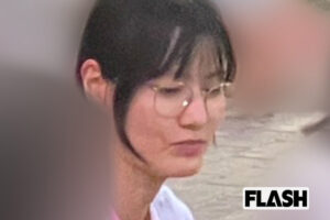 橋本愛、かき氷、わたあめに“夢中”な夏祭り満喫姿！『べらぼう』妻役が大好…
