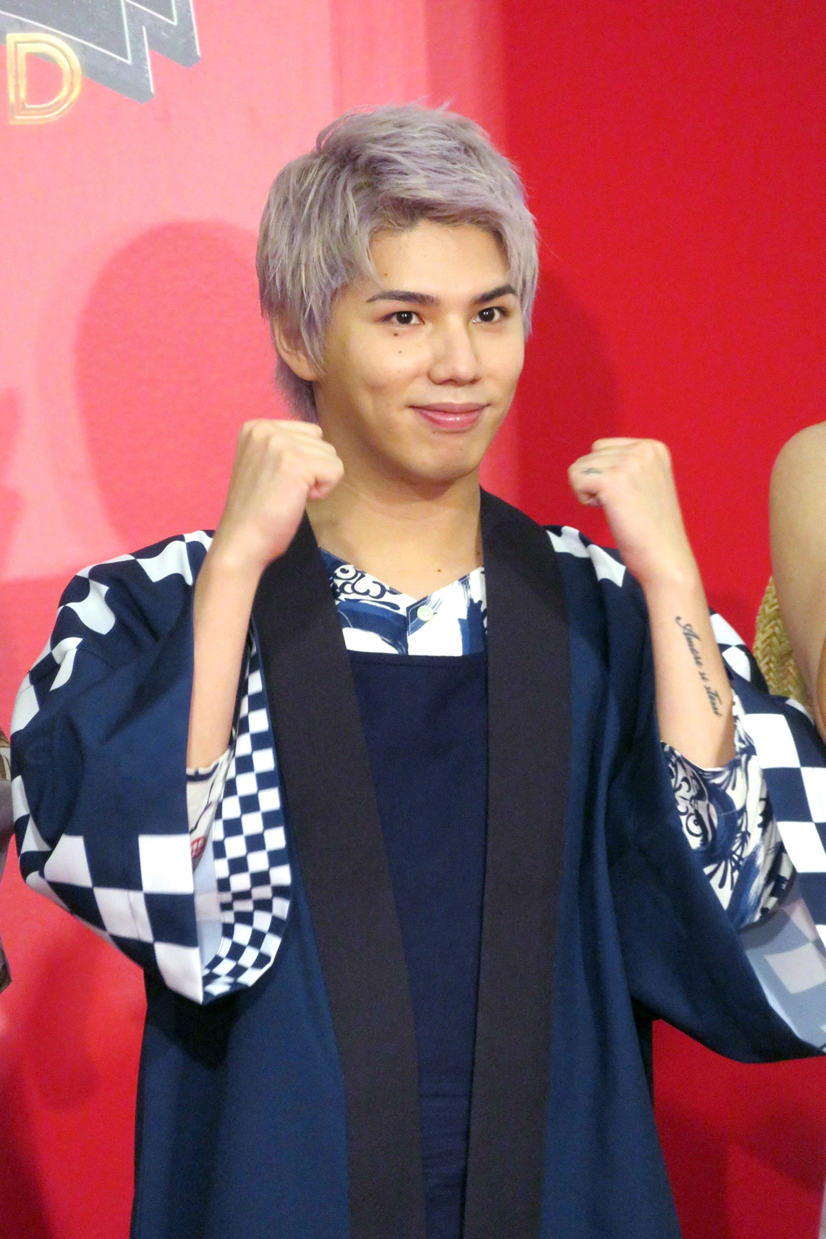 マイファスHiro 喉の不調でライブ中断も妻・山本舞香の“神対応”をファン絶賛、見せつけた“夫婦愛”