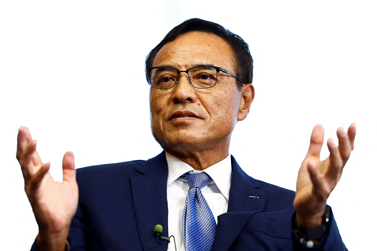 サントリー新浪剛史会長、急転直下の辞任…捜査中の海外出張で問われる「会社のコンプライアンス」
