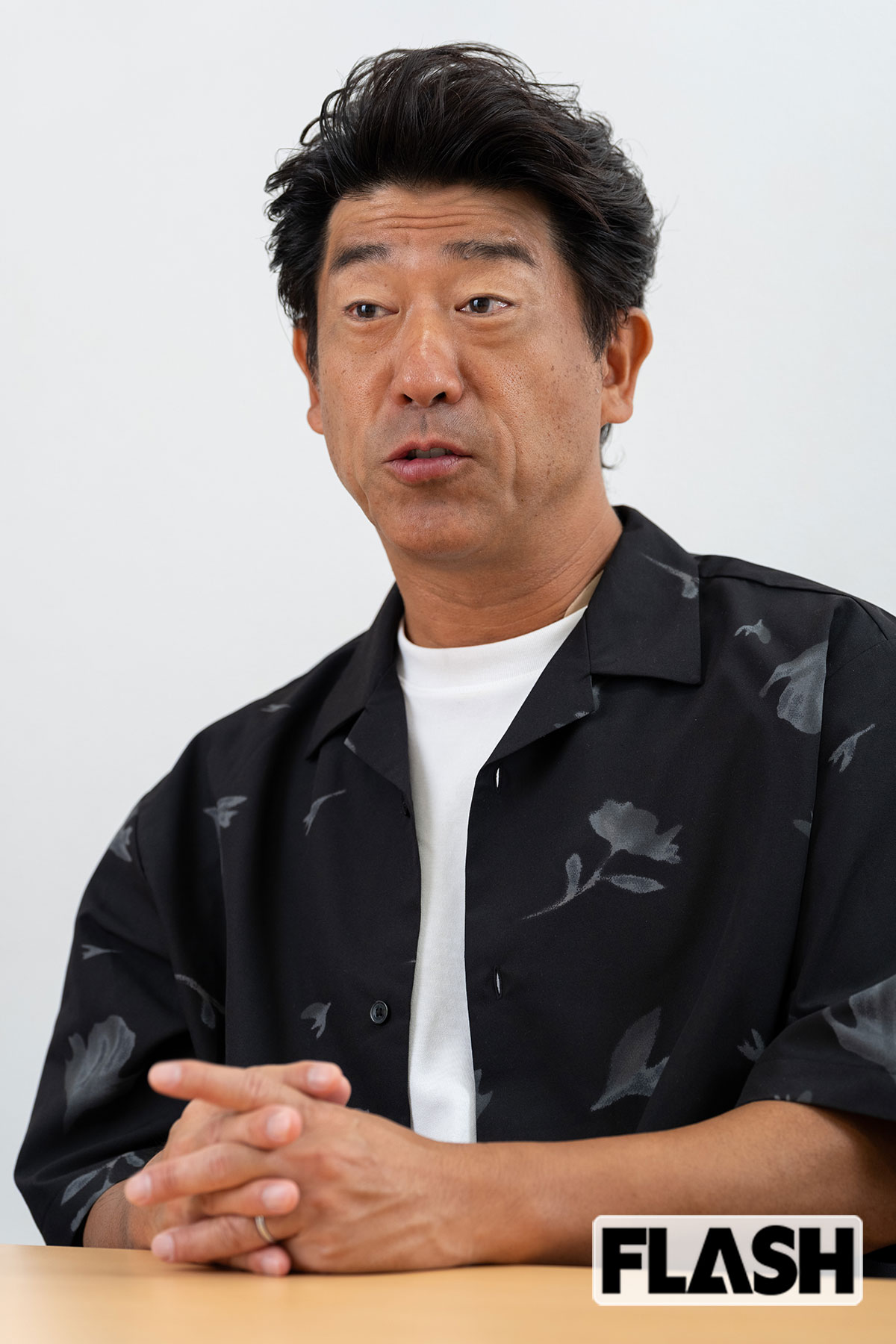 プライベートでは4人の子どもの少年野球につき合う子煩悩パパな原口あきまさ