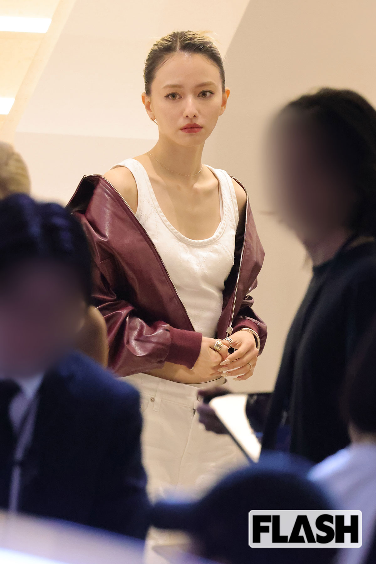アジア初の旗艦店を訪れた山本舞香