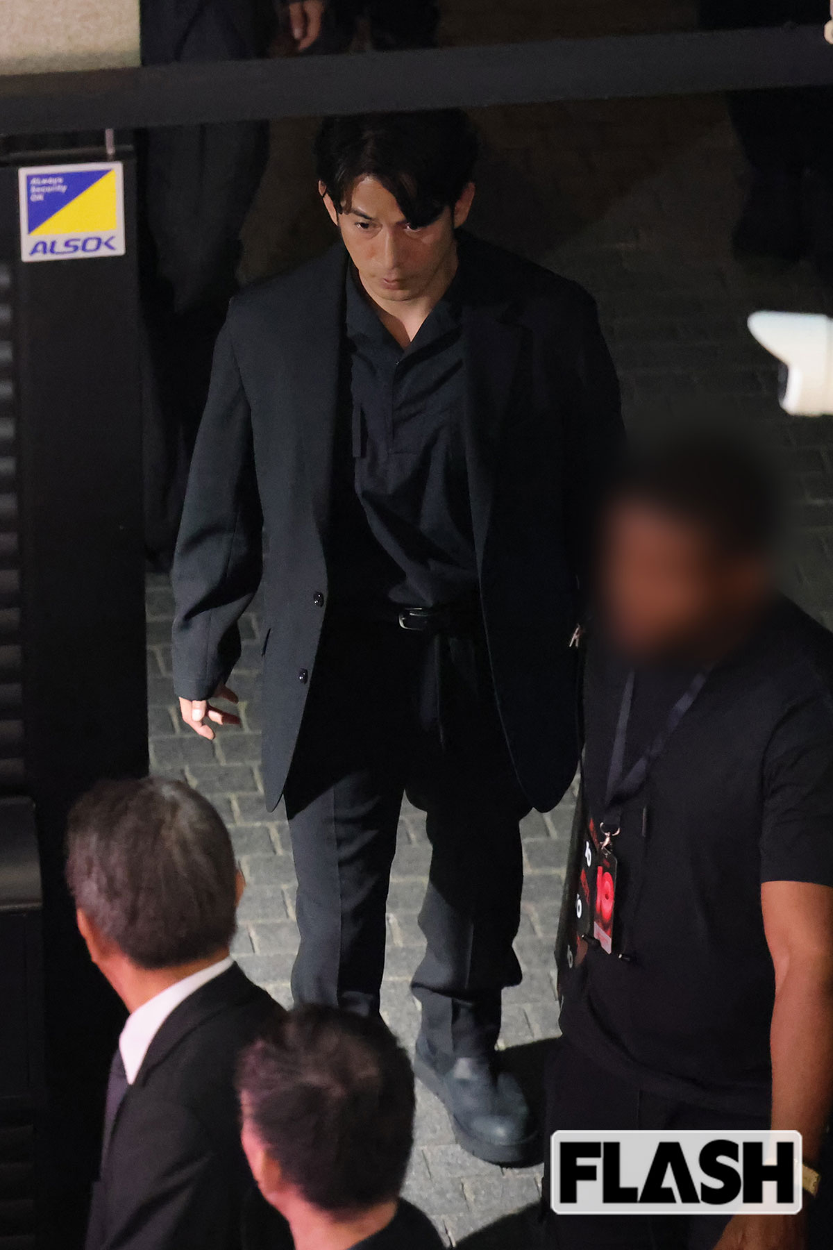 岡田准一、プロデューサーと主演の “二刀流” で挑む「大作PR」…妻・宮崎あおいも第4子出産直後にドラマ復帰の大忙し
