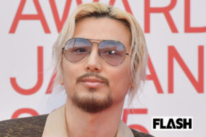 藤井風　新曲MVで見せた「異様な白塗りメイク」の奇抜ぶり…神秘的すぎるメ…