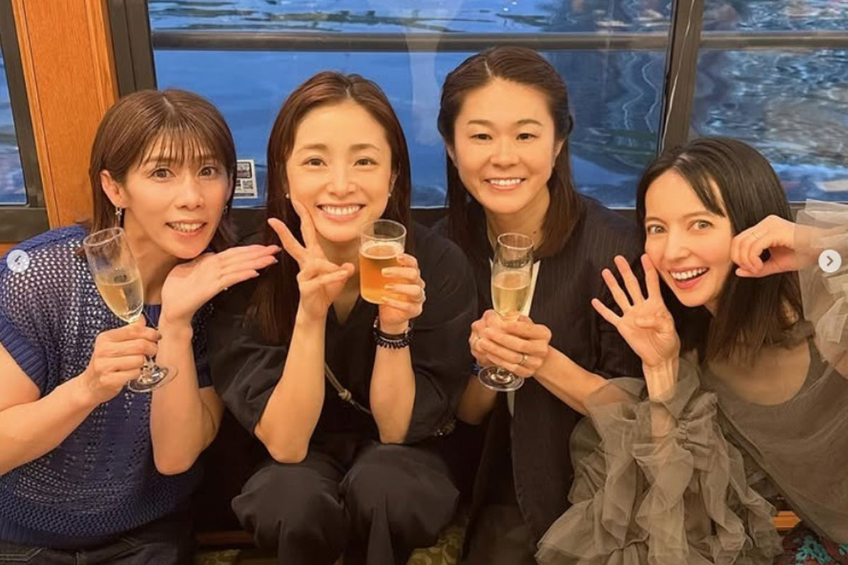 上戸彩の誕生日会に参加したベッキー。10年前のゲス不倫に対していまだに抵抗感があるファンがいるようだ（写真・吉田沙保里のInstagramより）