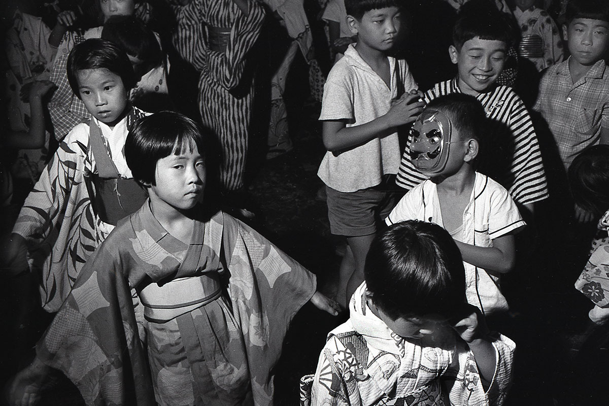 明治になって「盆踊り」は禁止されていた！小泉八雲が近代化する日本で見たも…