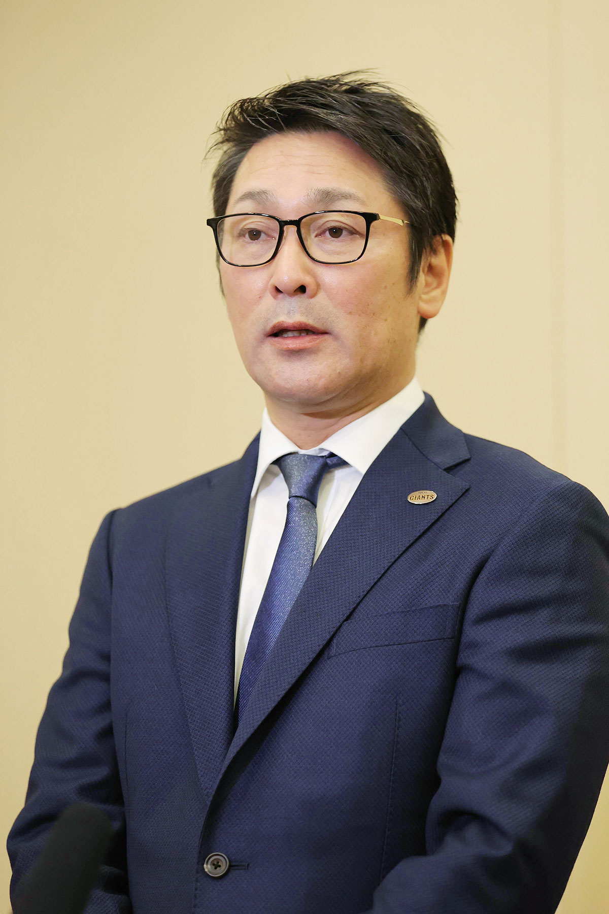 「激やせ」指摘の元木大介、球界レジェンドたちとの集合写真披露で「ますますスリムに」SNS騒然、本人は“どこ吹く風”