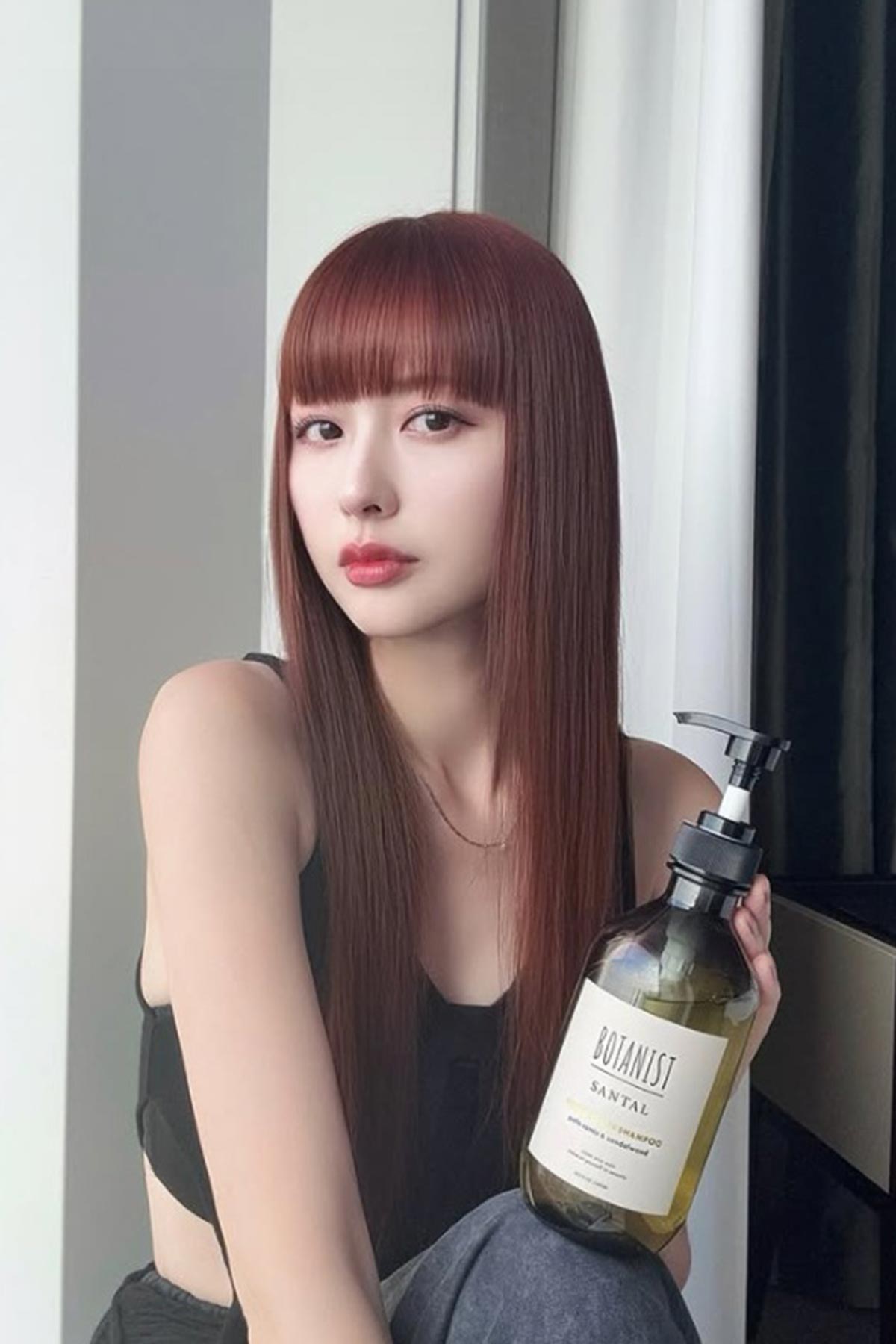 鈴木えみ、ド派手“特攻服姿”でサプライズ誕生日会を報告　変わらぬ美しさに「奇跡の40歳すぎる」ファン驚愕