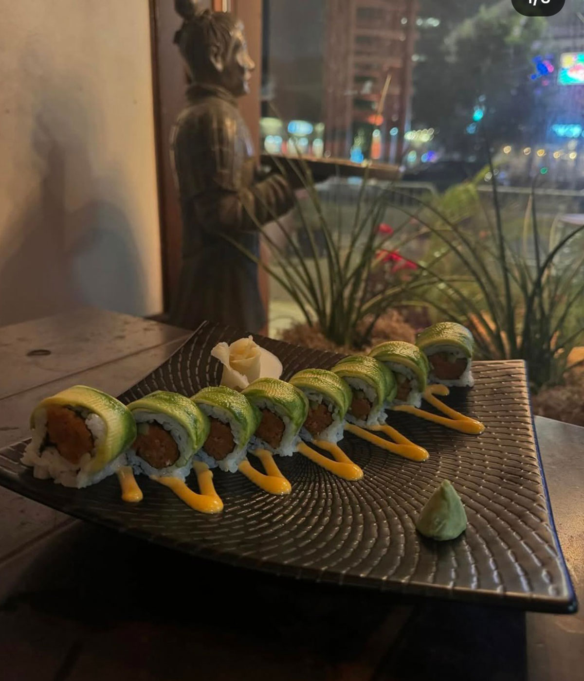「FAR BAR」のショウヘイロール（10ドル）