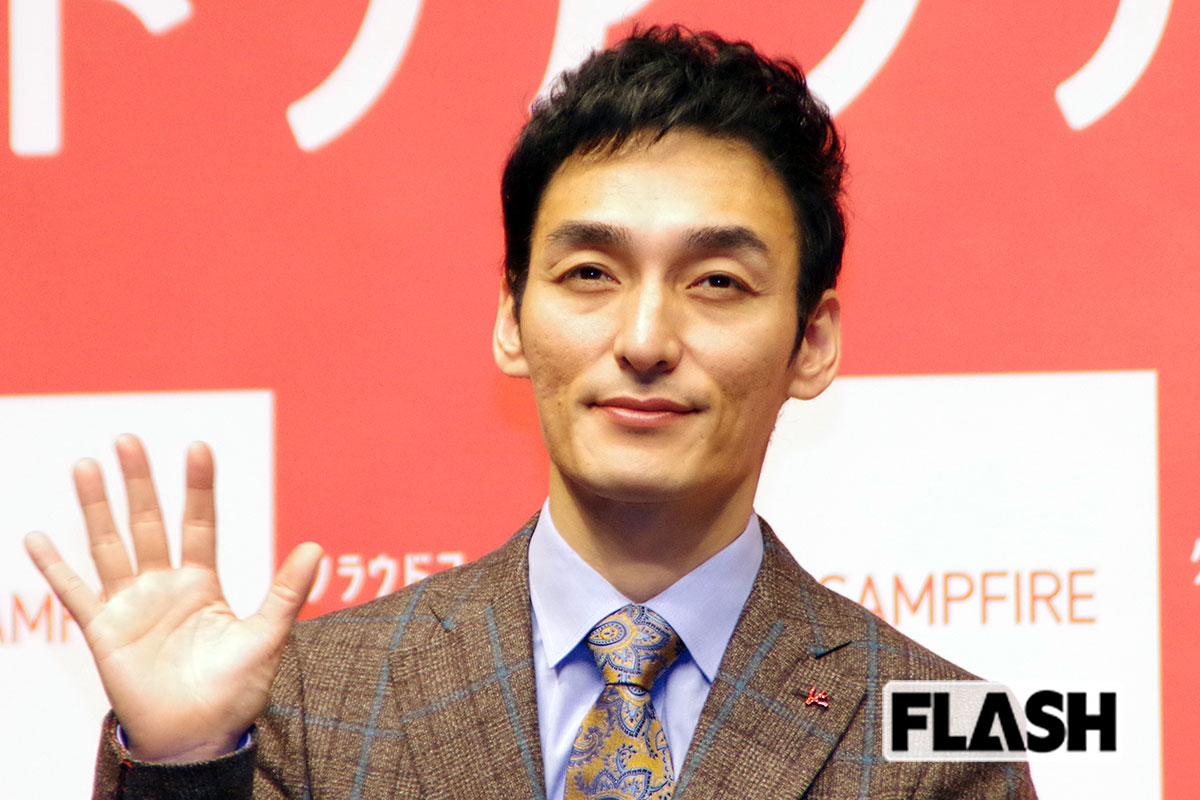 「また痩せた？」草彅剛の “げっそり顔” に集まる心配…ドラマも舞台も主演のハードスケジュール