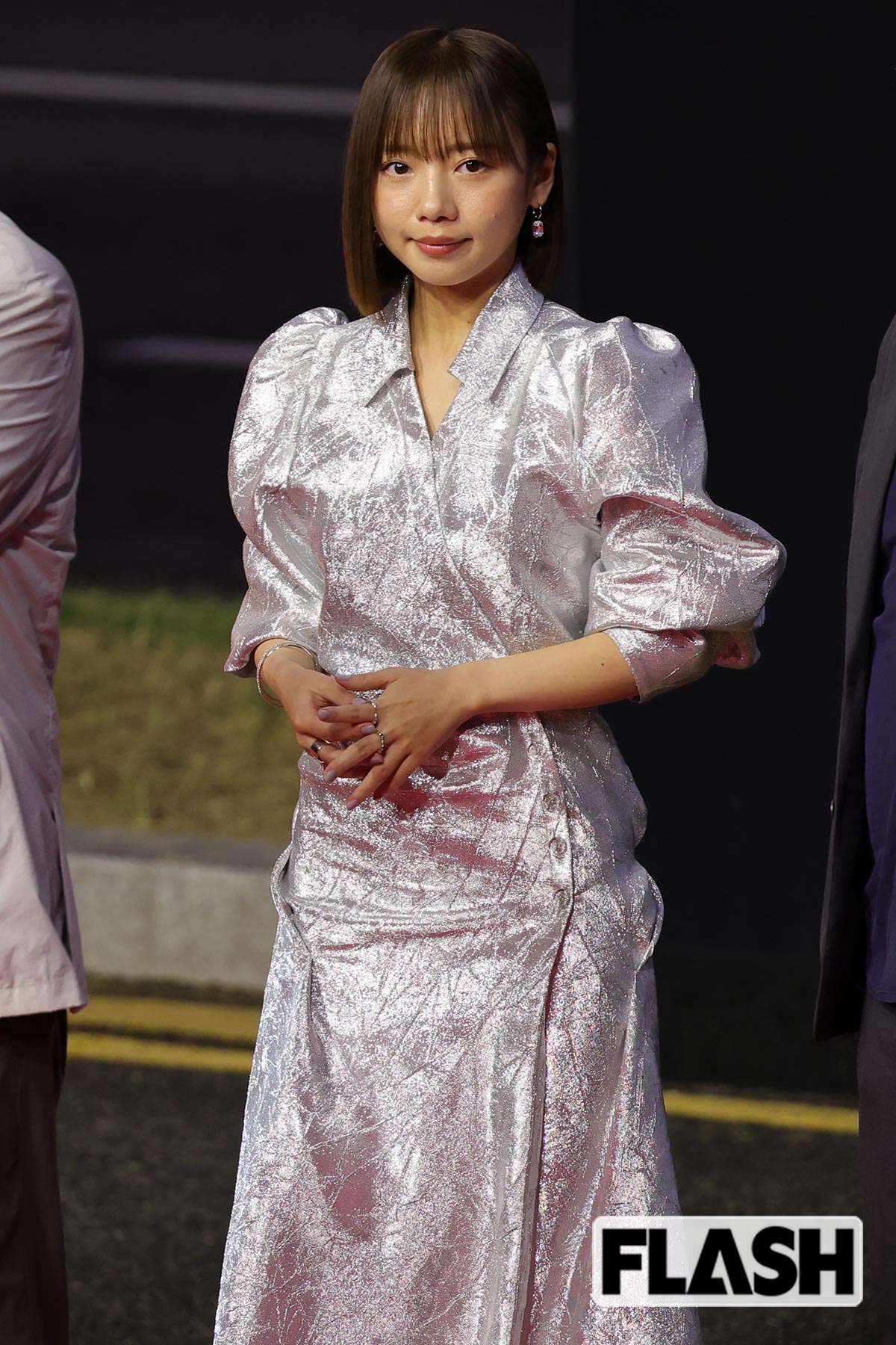 元日向坂46・齊藤京子　セクシーシルエットのドレス姿をキャッチ！アイドルの“タブー”に挑み国際派女優へ